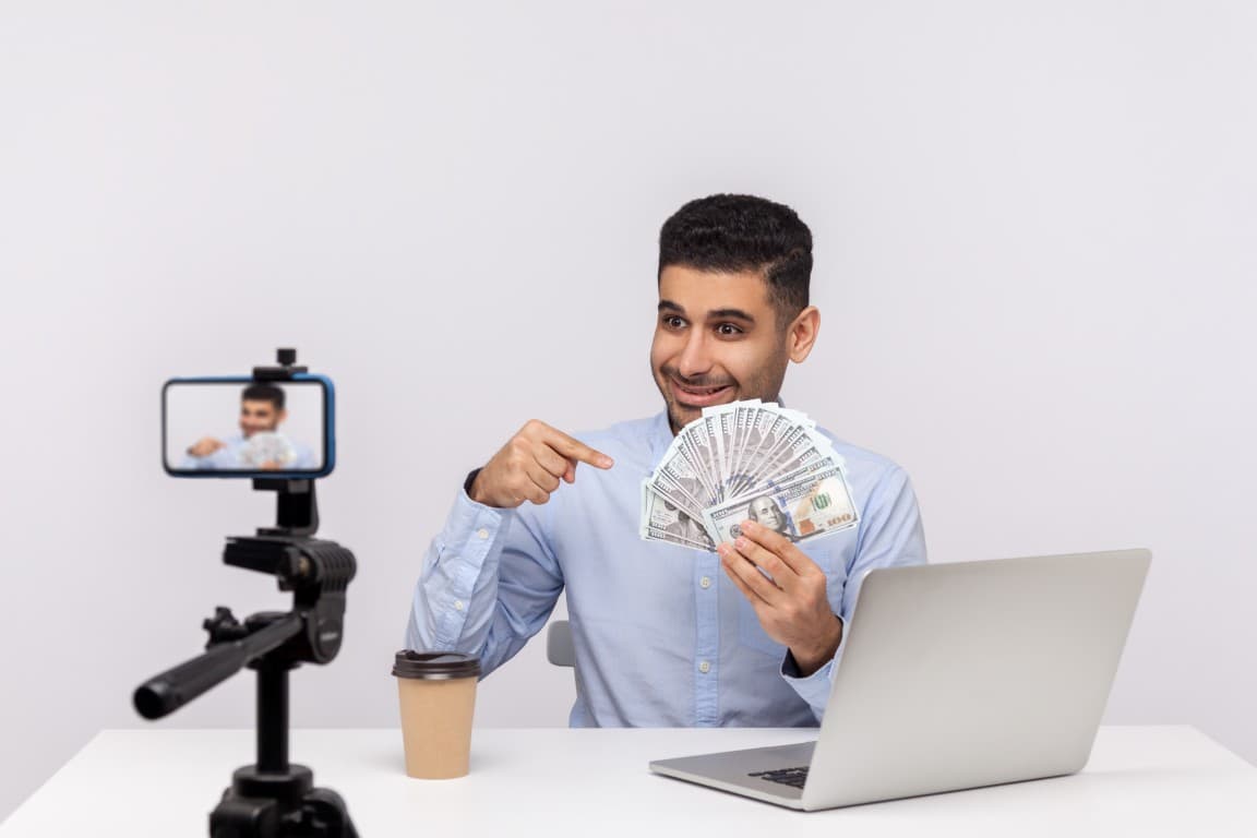 Tag & Earn